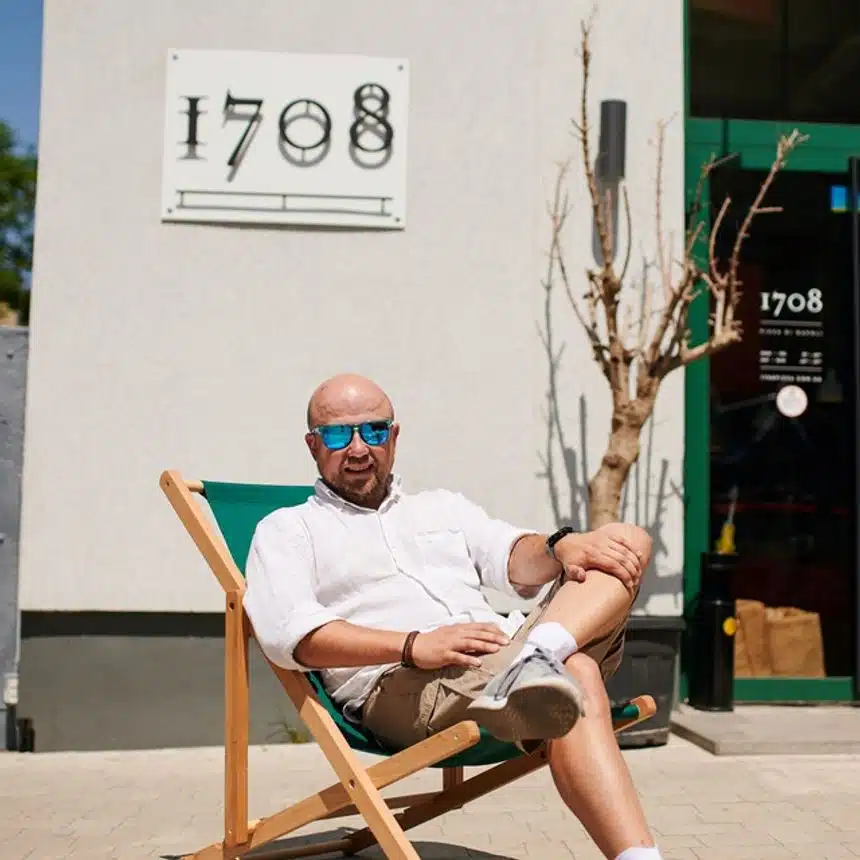 Володимир Гнатюк